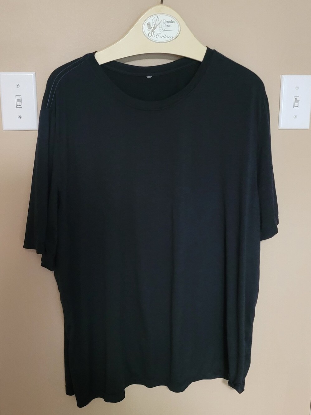 💚10 for $10💚 Bundle and save Black Short-Sleeve Crewneck Tee